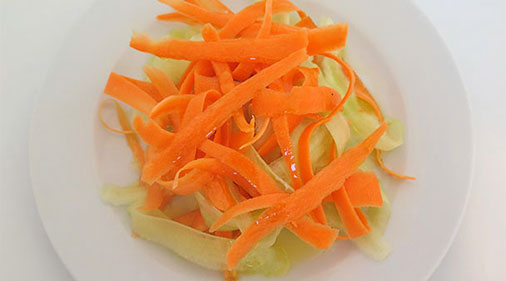 Ensalada agridulce de pepino y zanahoria